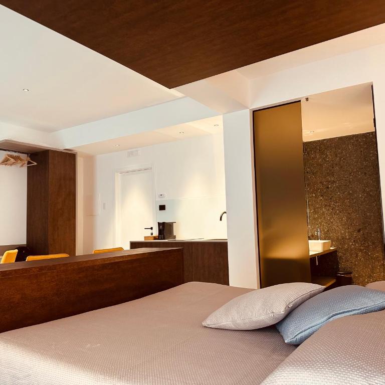 Elegance Rooms Cefalù - Camera Tripla Superior - 28