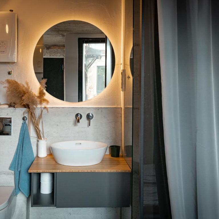BGLAB Small Rooftop - One-Bedroom Apartment - 30