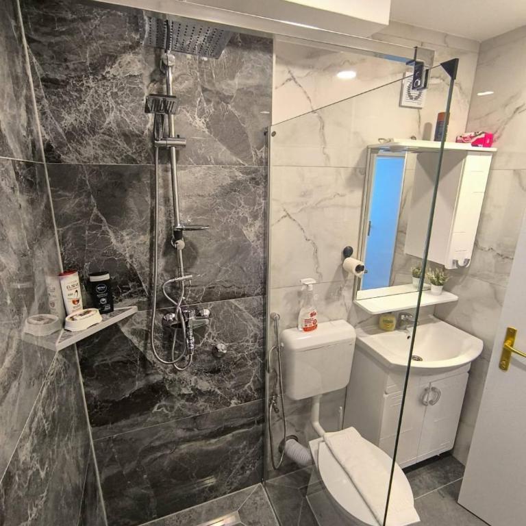 Esma - One-Bedroom Apartment - 41