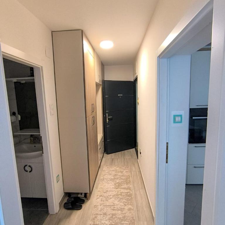 Esma - One-Bedroom Apartment - 28