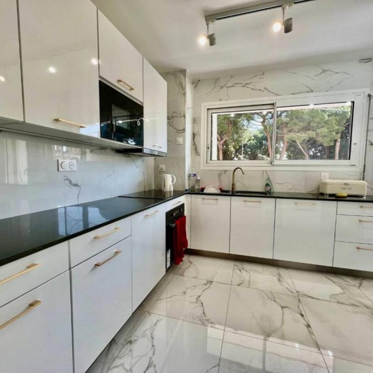 90 m2, 5 min walk to Croisette, Basse Californie - Appartement 2 Chambres - 15