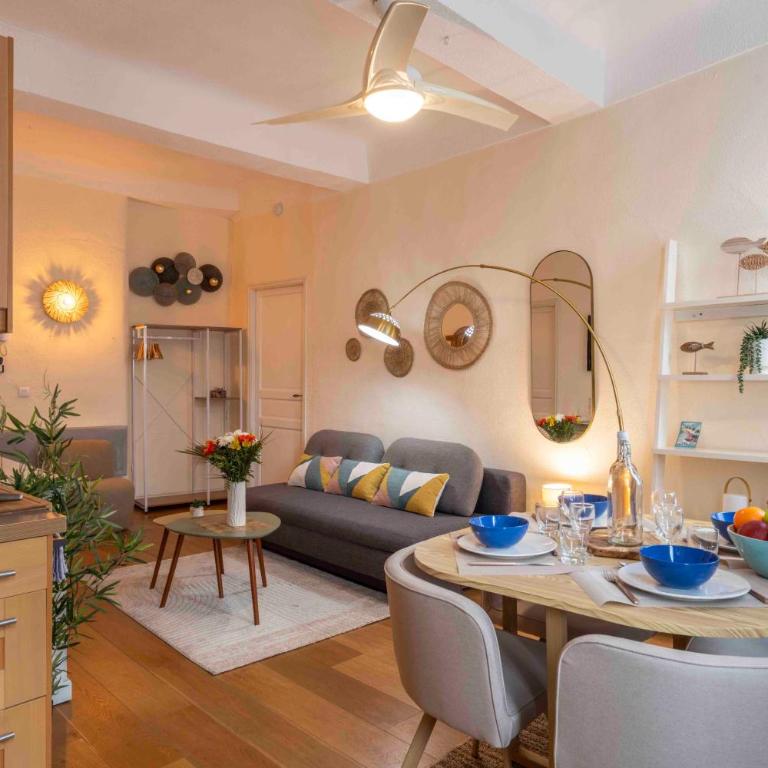 Charming flat, fully equipped, air conditioning, beach only 300m - LA LOGE - Appartement 1 Chambre - Vue sur Ville - 6