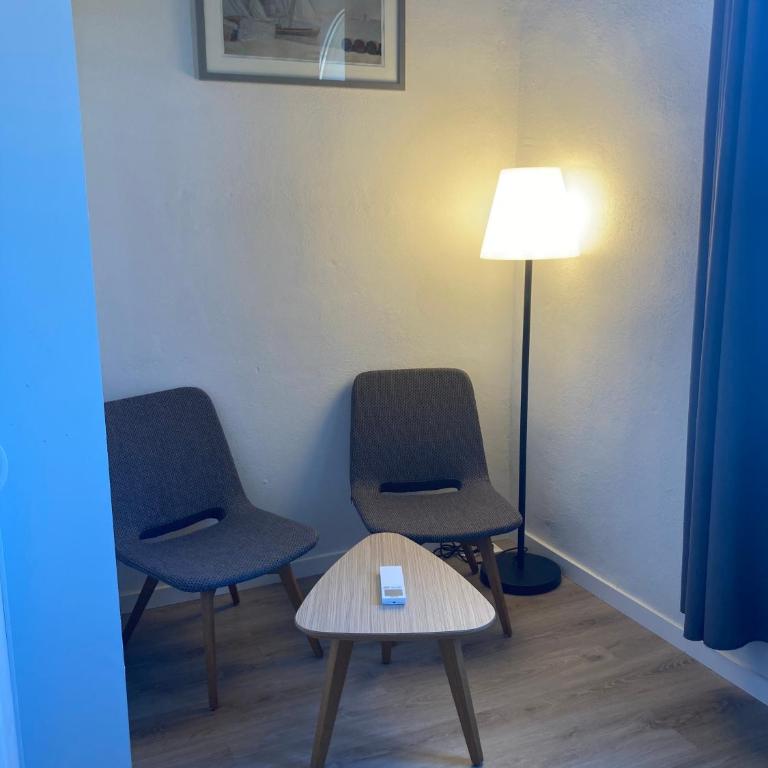 Hotel Le Bon Port - King Room with Sea View - Spiral Staircase - 6