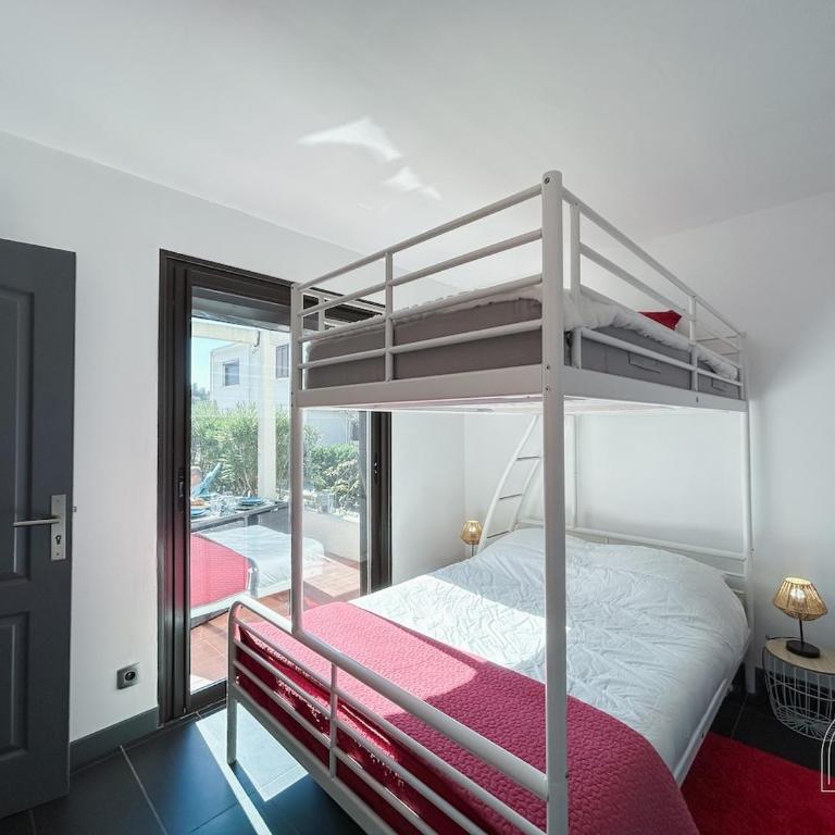 Rez-de-jardin à 1km du centre-ville de Six-Fours - Apartment mit 1 Schlafzimmer - 6