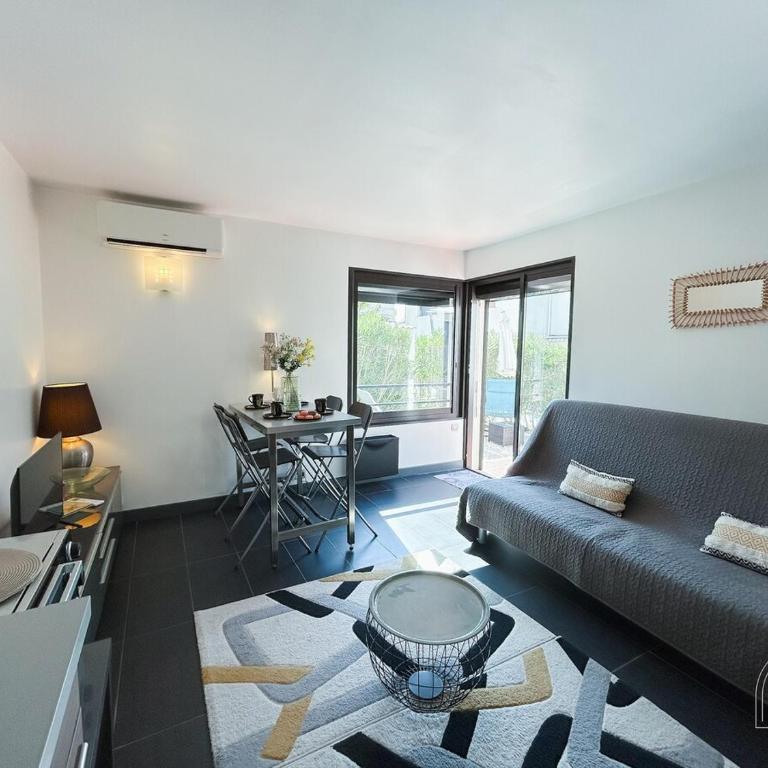 Rez-de-jardin à 1km du centre-ville de Six-Fours - Apartment mit 1 Schlafzimmer - 7