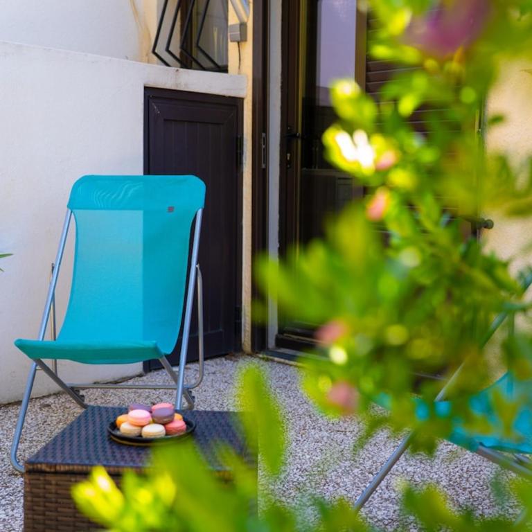 Rez-de-jardin à 1km du centre-ville de Six-Fours - Apartment mit 1 Schlafzimmer - 9