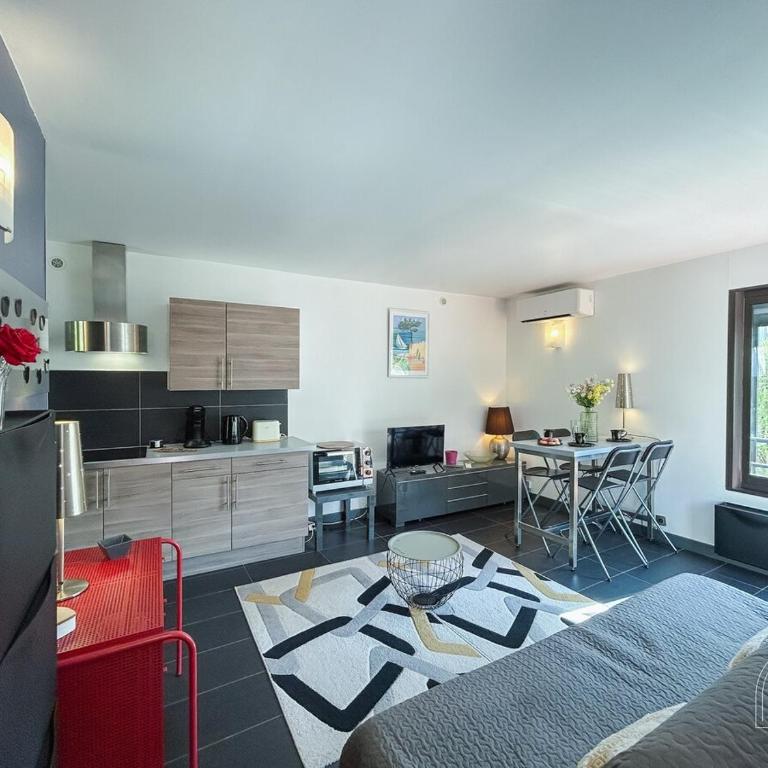 Rez-de-jardin à 1km du centre-ville de Six-Fours - Apartment mit 1 Schlafzimmer - 16