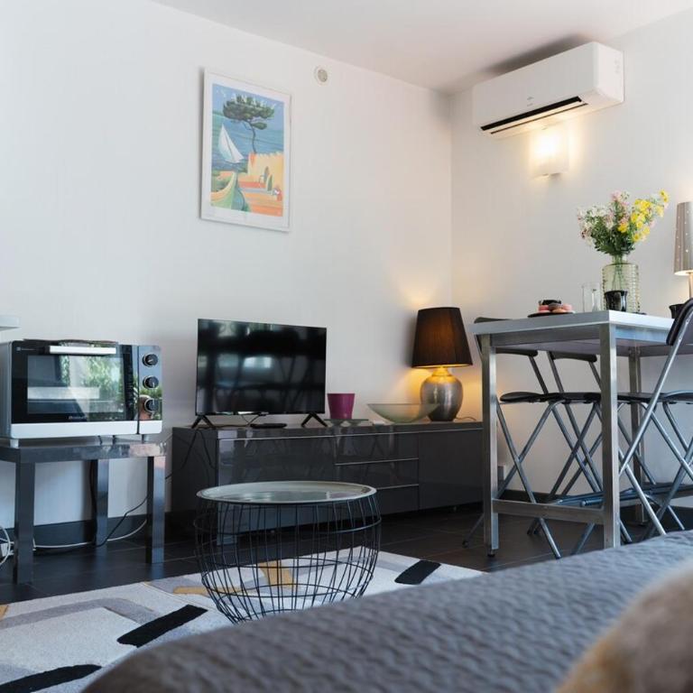 Rez-de-jardin à 1km du centre-ville de Six-Fours - Apartment mit 1 Schlafzimmer - 27