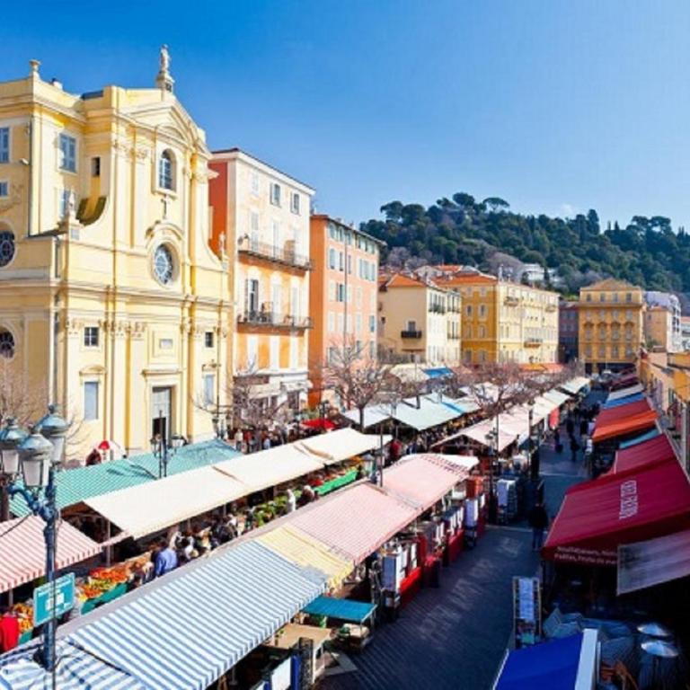 Charming flat, fully equipped, air conditioning, beach only 300m - LA LOGE - Appartement 1 Chambre - Vue sur Ville - 46