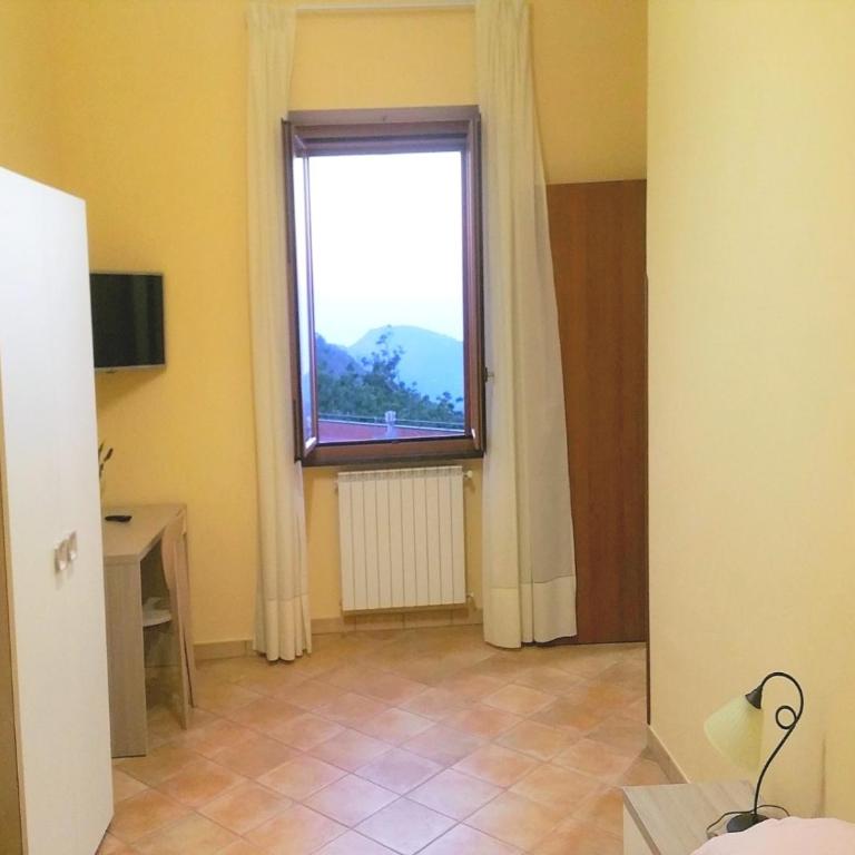 De Vivo Realty - Il Pozzo dei Desideri - Two-Bedroom Apartment - 2