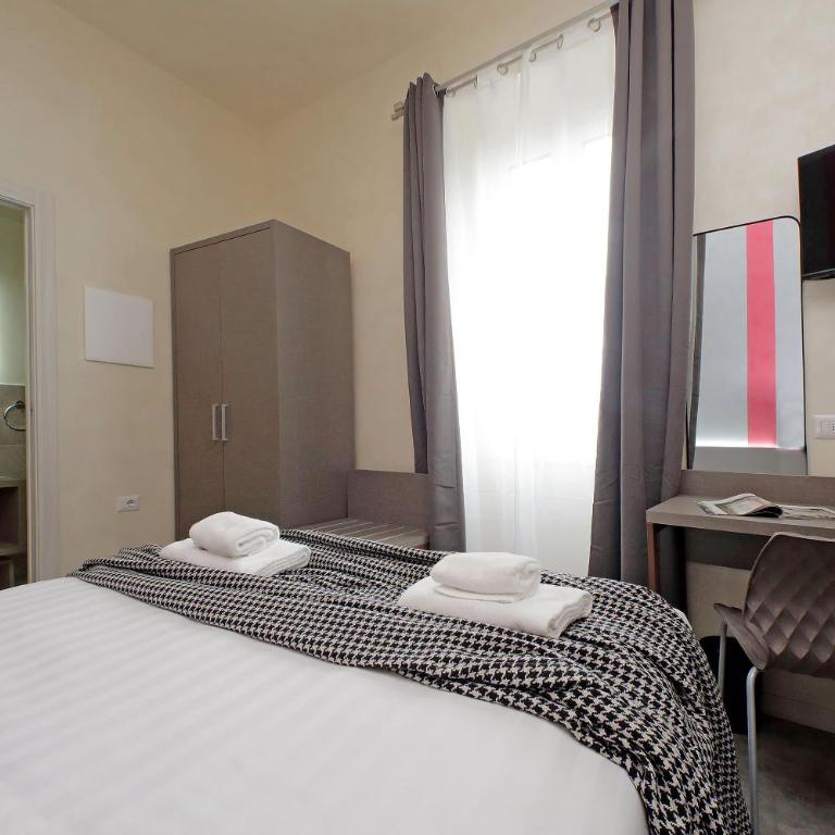 Termini Comfort Rooms by Flatinrome - Camera Quadrupla con Bagno Privato - 6