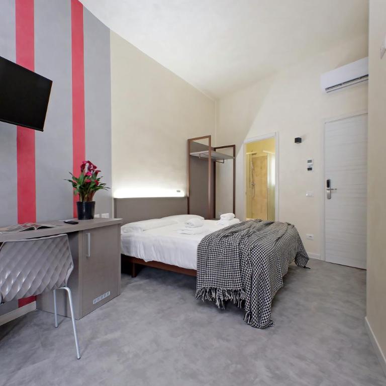 Termini Comfort Rooms by Flatinrome - Camera Familiare con Bagno Privato - 11