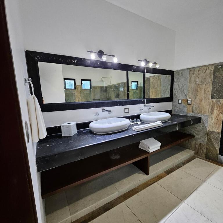 Live the Beach Life Luxury, Location and Total Comfort - Two-Bedroom Apartment - 30