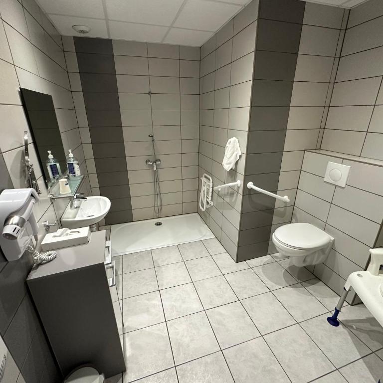 Hotel Chiffre - Chambre Double - Accessible aux Personnes à Mobilité Réduite - 2