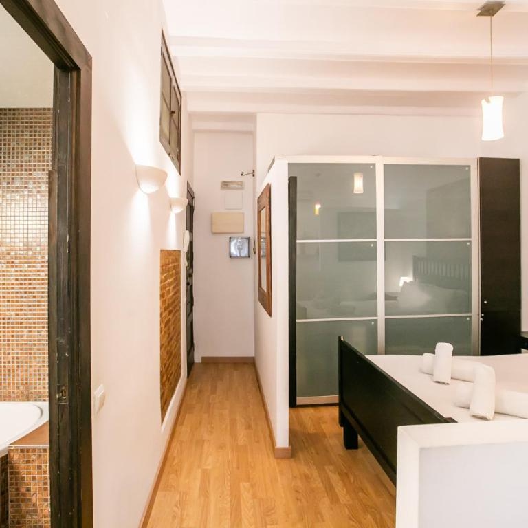 12GRA1070 - Cozy flat in the heart of Gracia! - Studio Apartment with One Double Bed - 12