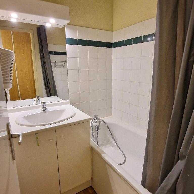 Appartement 2 pièces, 4 personnes, proche télécabine et commerces - FR-1-265-305 - Apartamento (4 adultos) - 5