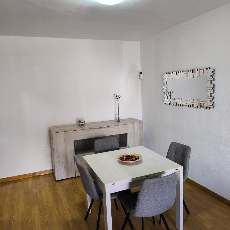 BRISAS DEL MAR Eddy,,AIR,WIFI - Apartamento Premium de 3 dormitorios con balcón - 8
