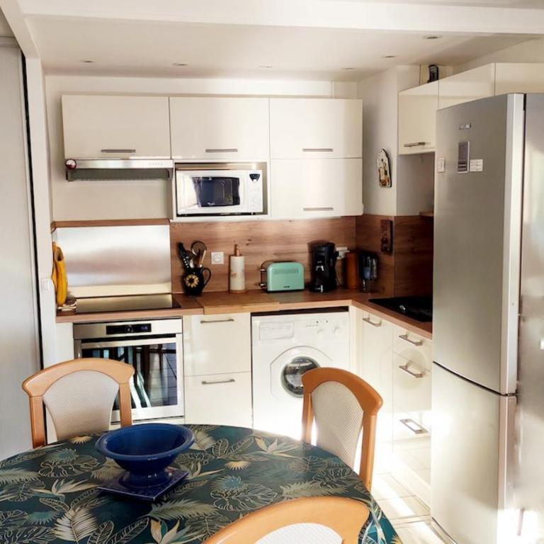 Soleil & sable-Fréjus appt 4 pers-Classé 3-Clim - Appartement 1 Chambre - 3
