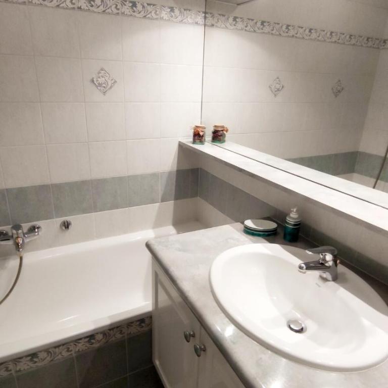 Soleil & sable-Fréjus appt 4 pers-Classé 3-Clim - Appartement 1 Chambre - 6