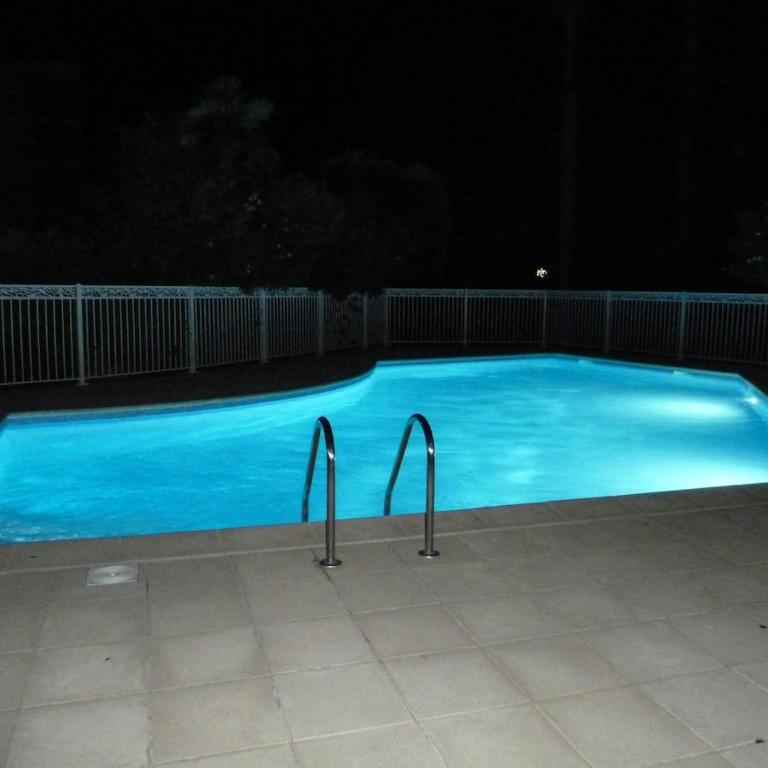 Soleil & sable-Fréjus appt 4 pers-Classé 3-Clim - Appartement 1 Chambre - 13