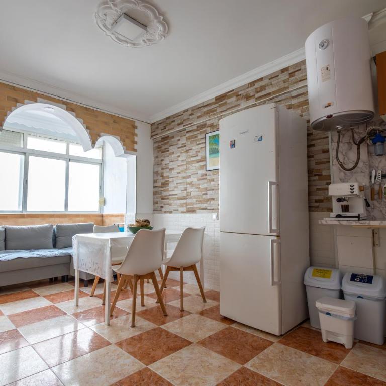 C&C Habitaciones Privadas con Uso Exclusivo Cerca de la Playa - Appartement 3 Chambres - 4