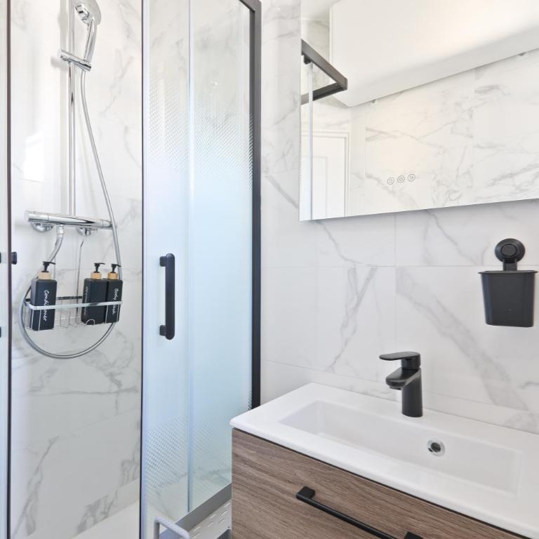 Très Petit Studio Calme Proche Buttes-Chaumont - Appartement 1 Chambre - 13