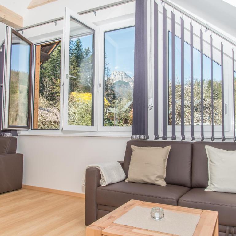 Apartment Angerer Bad Aussee - One-Bedroom Penthouse Apartment with Balcony - 3