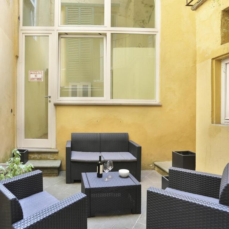 Historic Loft in the Heart of Florence - Two-Bedroom Loft Apartment - 19