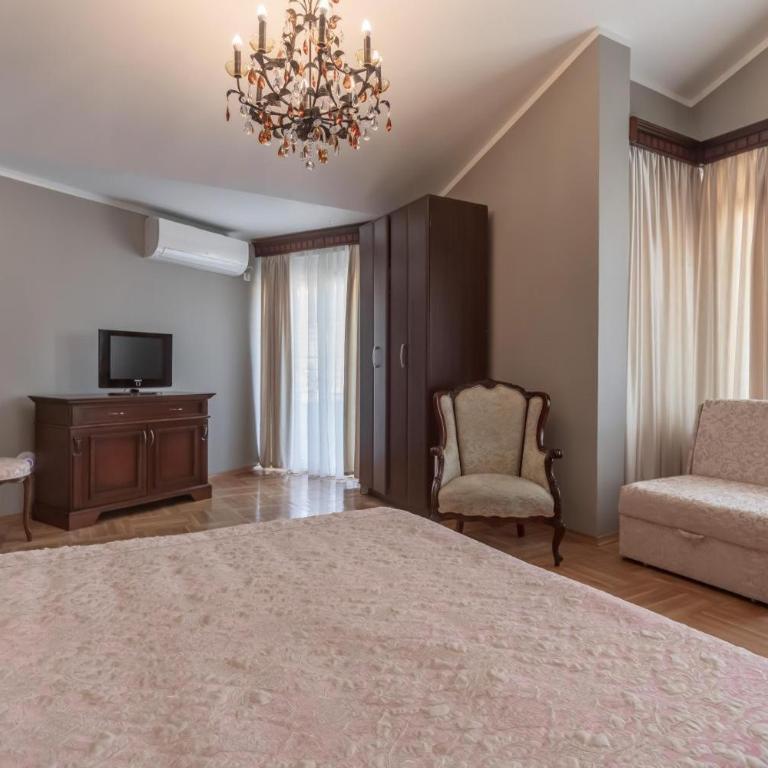 Villa Favorite - Penthaus Apartman - 5