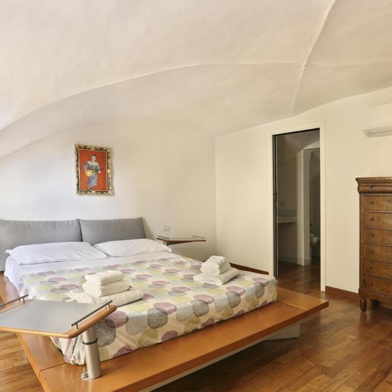Historic Loft in the Heart of Florence - Two-Bedroom Loft Apartment - 11