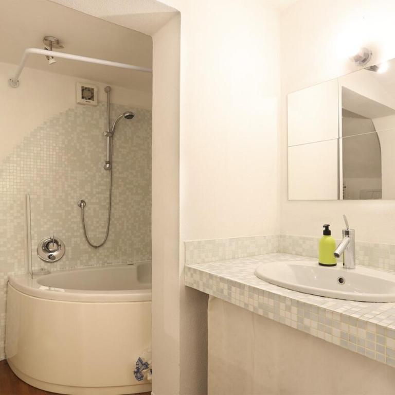 Historic Loft in the Heart of Florence - Two-Bedroom Loft Apartment - 18