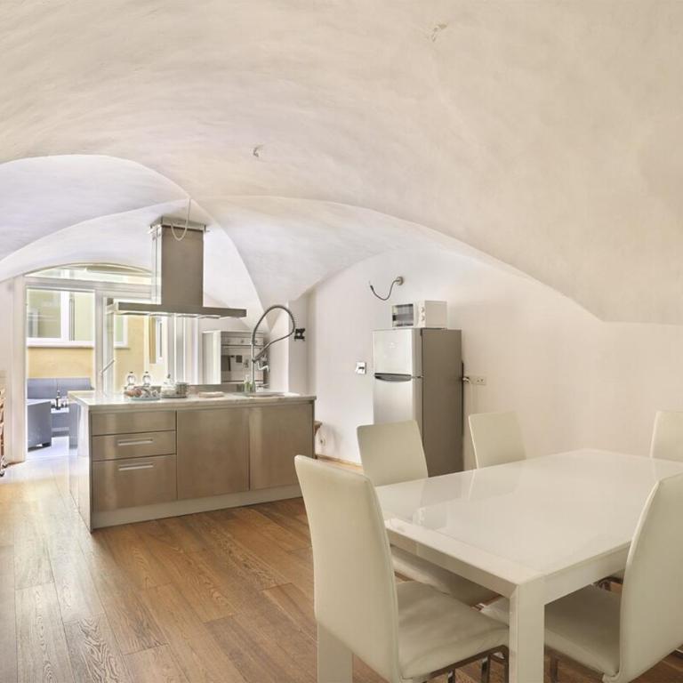 Historic Loft in the Heart of Florence - Two-Bedroom Loft Apartment - 7