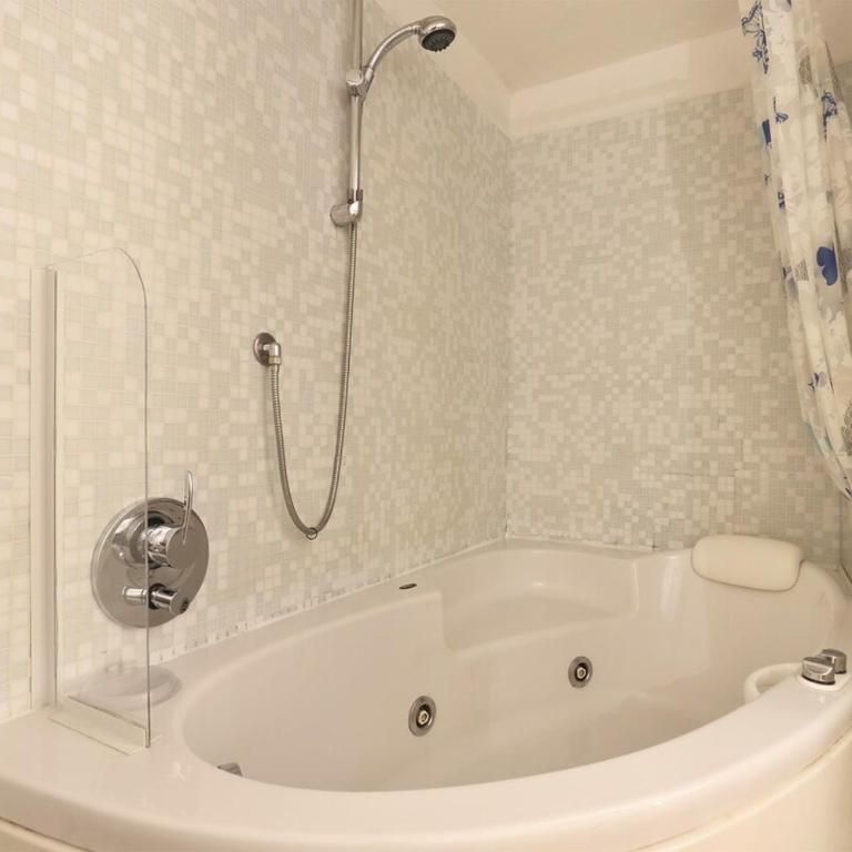 Historic Loft in the Heart of Florence - Two-Bedroom Loft Apartment - 24