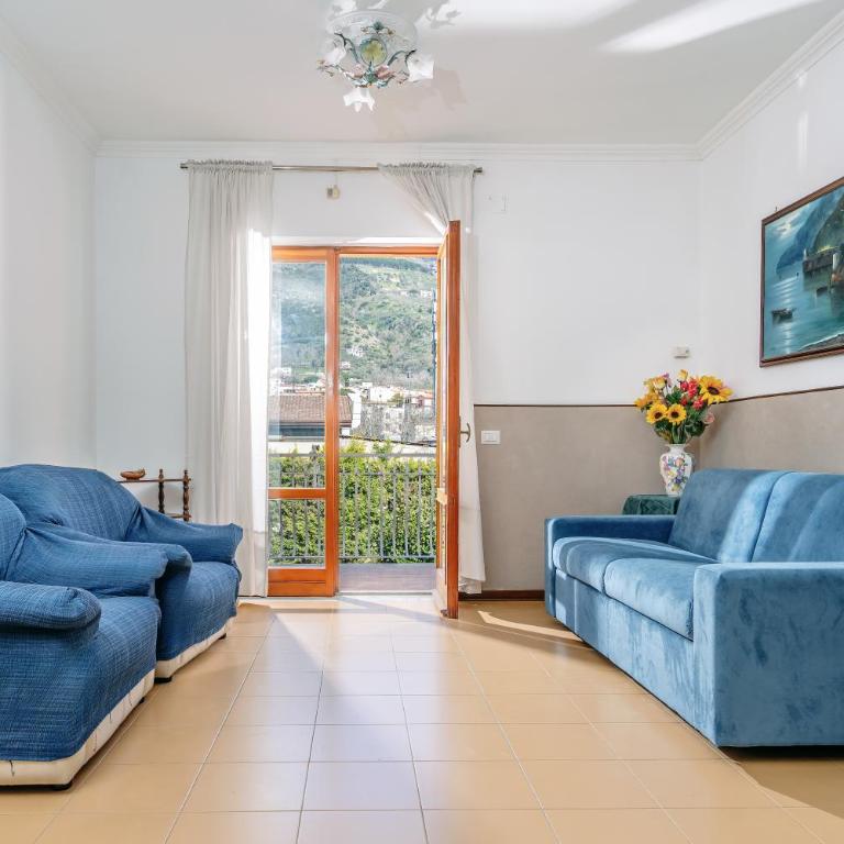 Casa Lillibett - Two-Bedroom Apartment with Balcony - 10