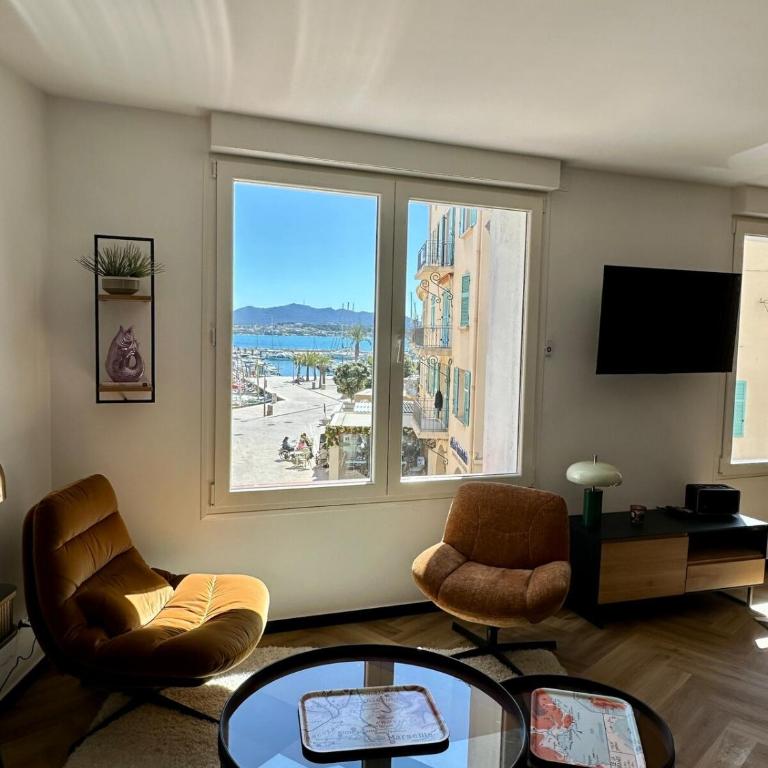 LeBellevue Vue exceptionnelle - port de Sanary - Appartement 3 Chambres - 6