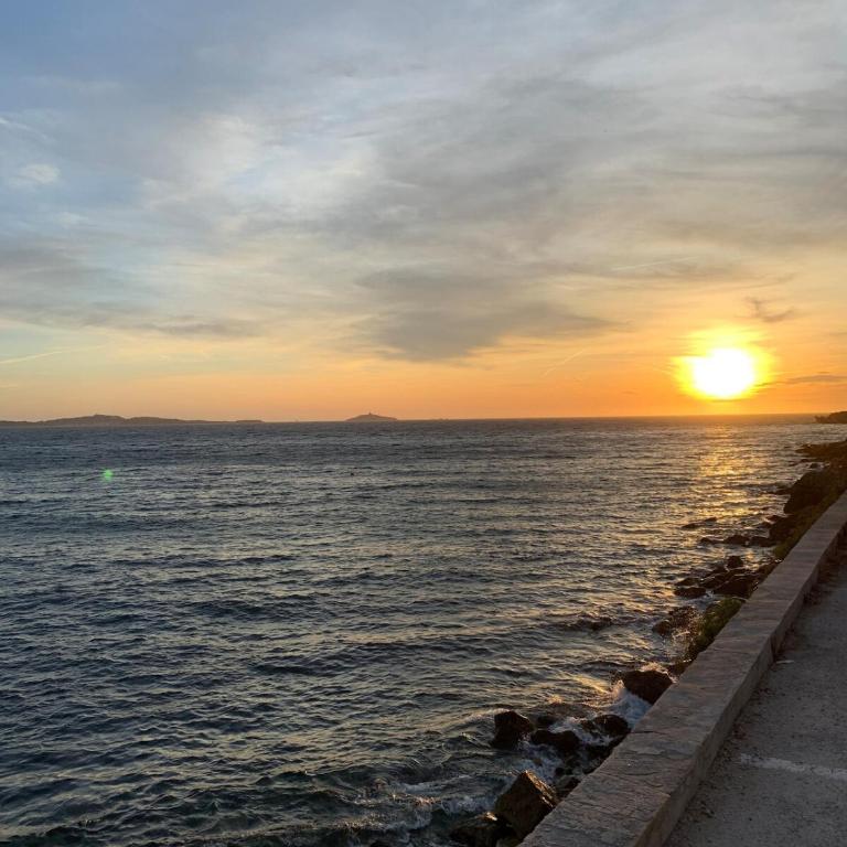 LeBellevue Vue exceptionnelle - port de Sanary - Appartement 3 Chambres - 41
