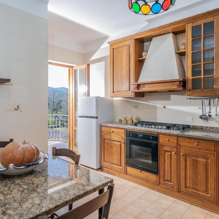 Casa Lillibett - Two-Bedroom Apartment with Balcony - 15
