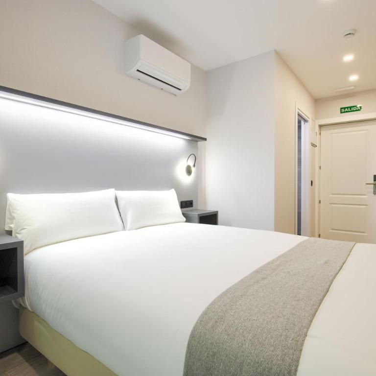 Dobo Madrid SB20 - Small Double Room - 3