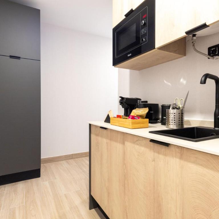 Dobo Madrid SB20 - Standard Double Room - 3