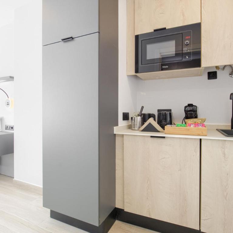 Dobo Madrid SB20 - Small Double Room - 3