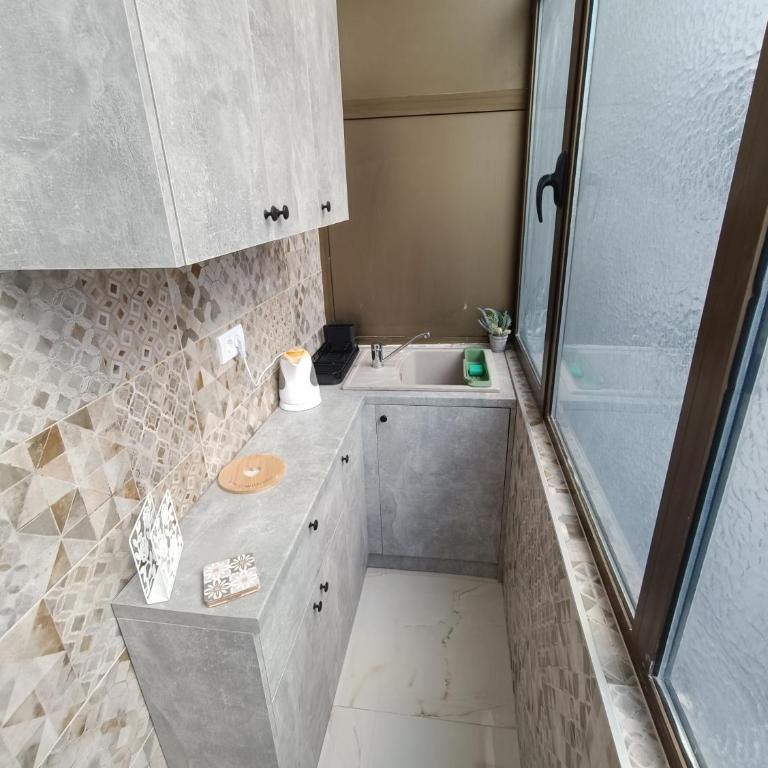 White Apartment Slavija - One-Bedroom Apartment - 4