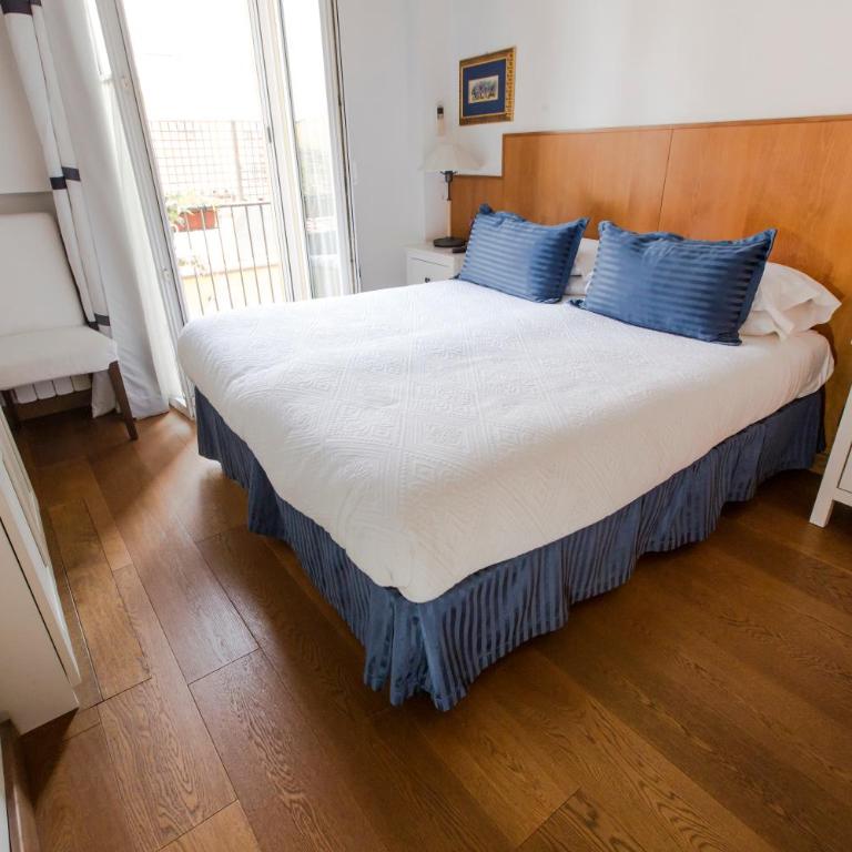 Pettinary Village B&B - Camera Matrimoniale con Balcone - 11
