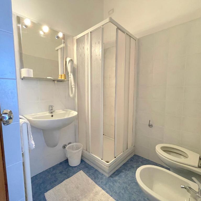 Agriturismo Barilaro - Camera Matrimoniale con Bagno Privato - 4