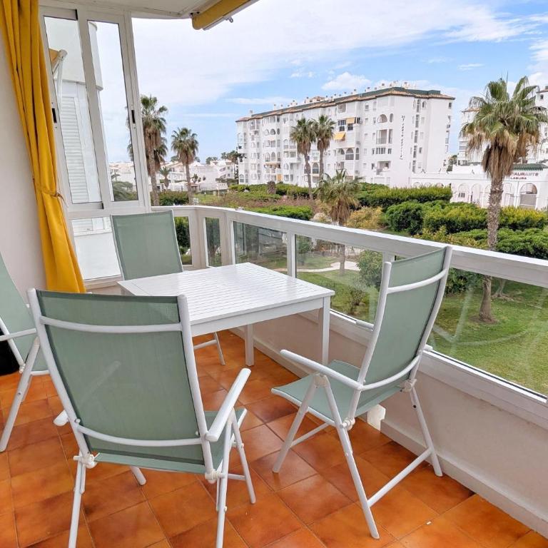 Apartamento en Urbanización Privada con Piscina en Primera Linea de Playa - Apartamento de 1 dormitorio - 12