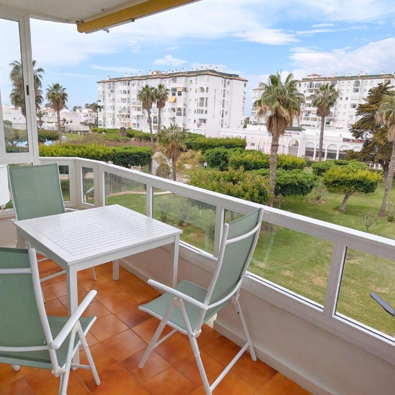 Apartamento en Urbanización Privada con Piscina en Primera Linea de Playa - Apartamento de 1 dormitorio - 4