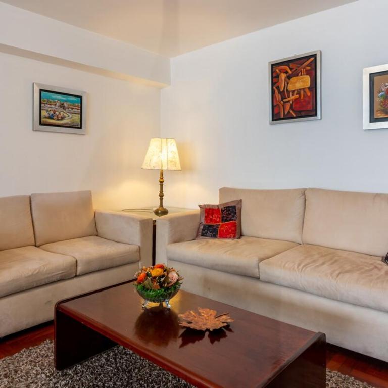 Stylish La Paz Apartment by Geko - Three-Bedroom Apartment - 3