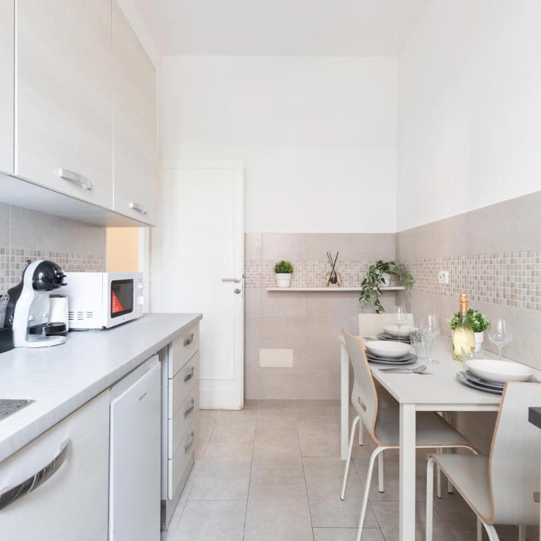 Dream House Re di Roma - 50mt to Metro Station, central position, 4pax, 2bdr - Appartamento con 2 Camere da Letto - 20
