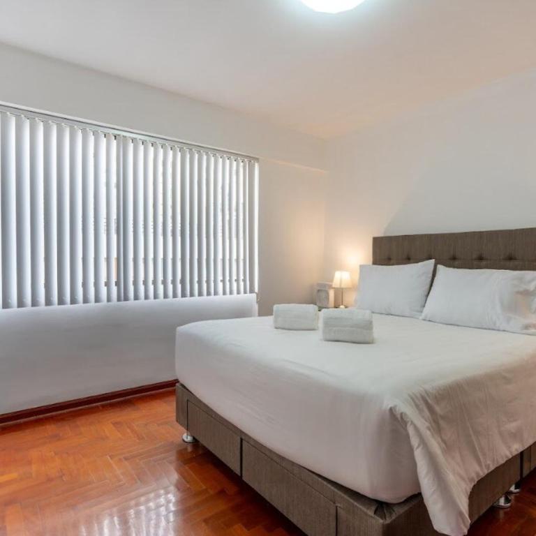 Stylish La Paz Apartment by Geko - Three-Bedroom Apartment - 2