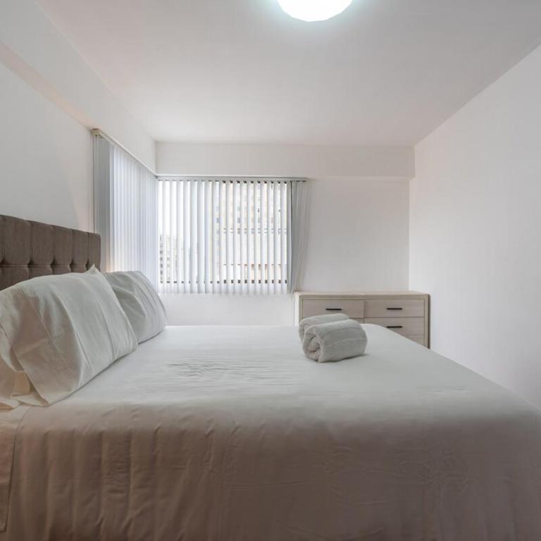 Stylish La Paz Apartment by Geko - Three-Bedroom Apartment - 19