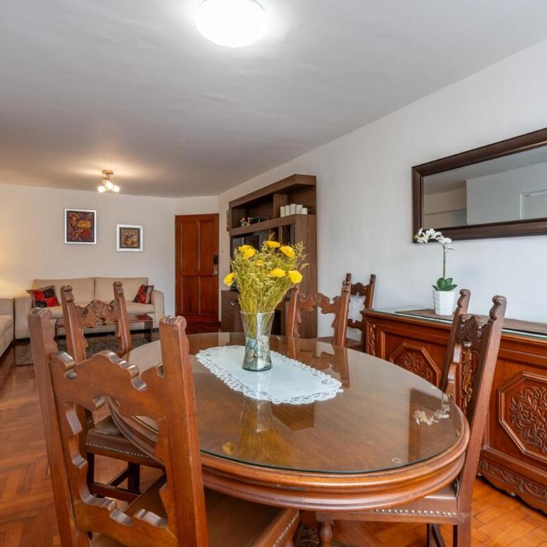 Stylish La Paz Apartment by Geko - Three-Bedroom Apartment - 22